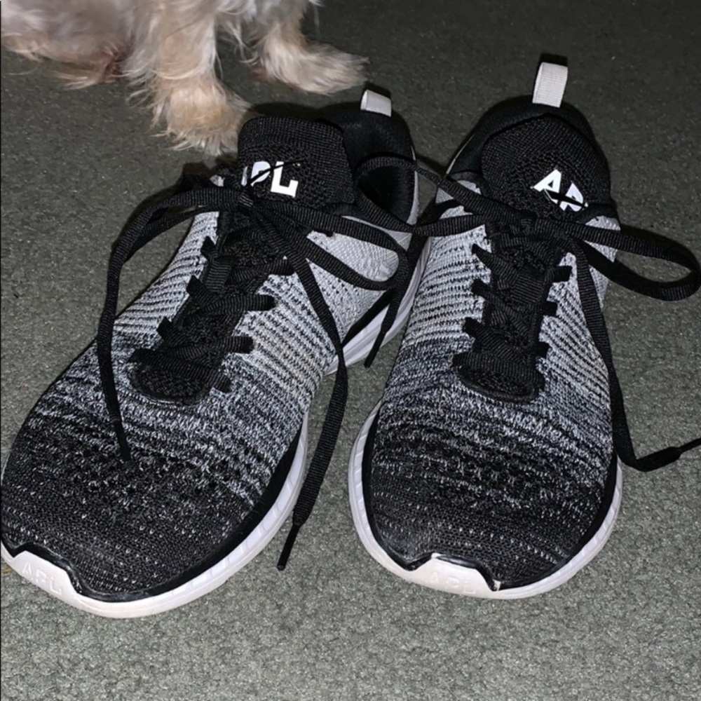 Lululemon APL shoes